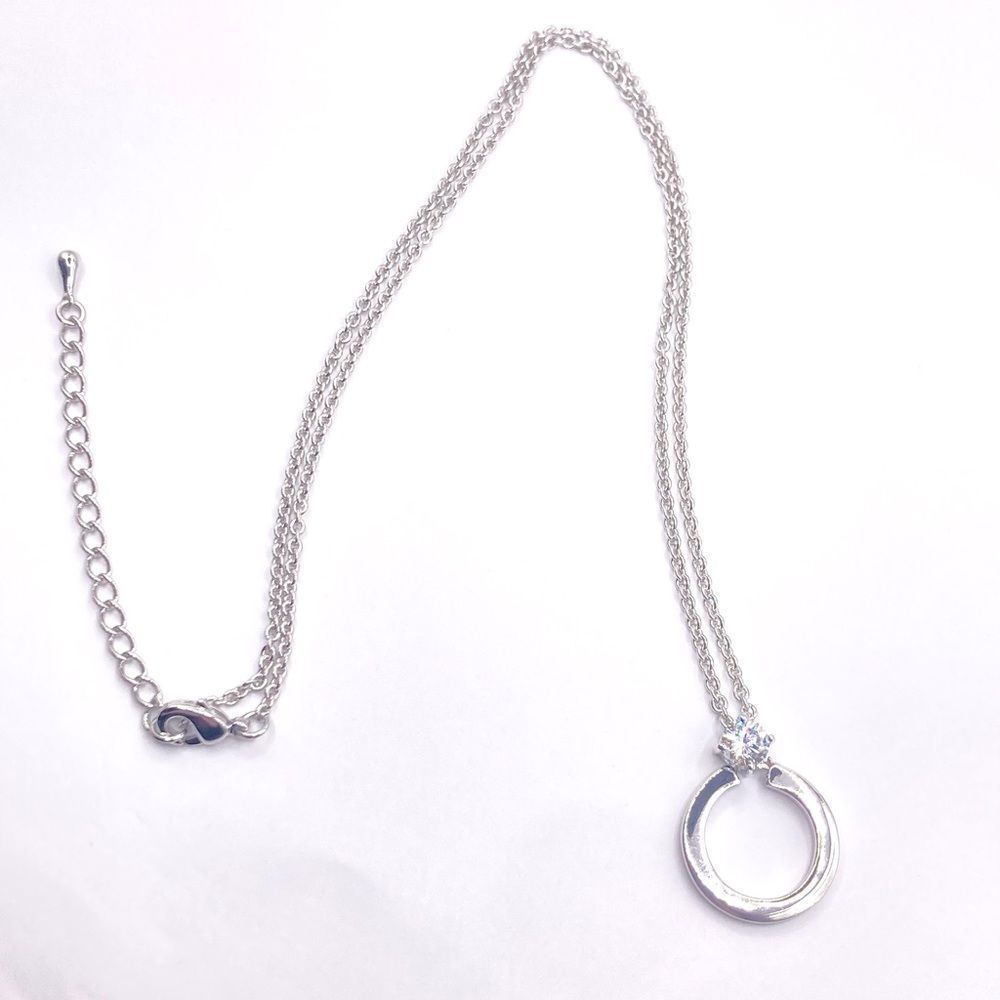 Minimalist Silver O-Ring Cubic Zirconia Pendant Necklace